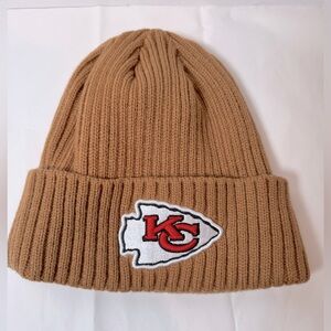Chiefs NFL beanie hat in tan